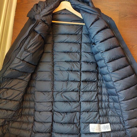 Arc'teryx Therme SV Coat – Black, Size Small, Excellent Condition - Picture 3 of 4